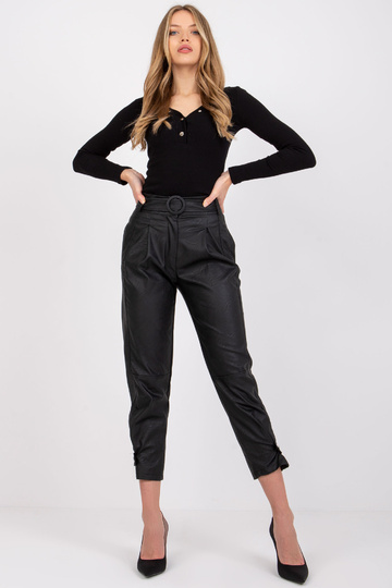 Černé koženkové kalhoty...