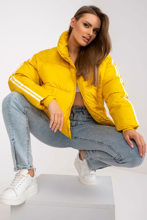 Žlutá prošívaná zimní bunda