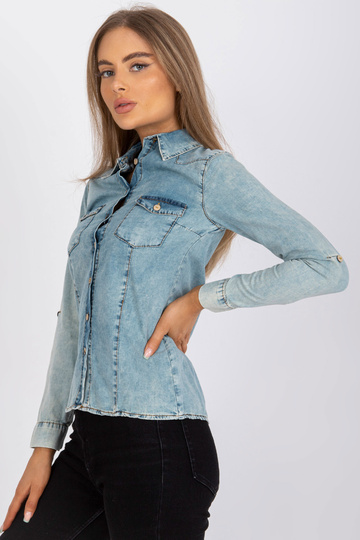 Světle modrá džínová košile...