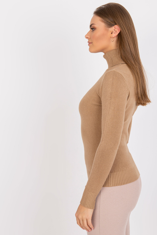 Béžový vypasovaný svetr Polly s rolákem
