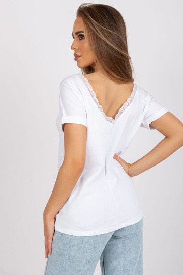 Bílá halenka s výstřihem na... 2