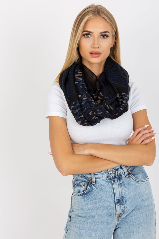 Černomodrý závěsný komín ve zvířecích...