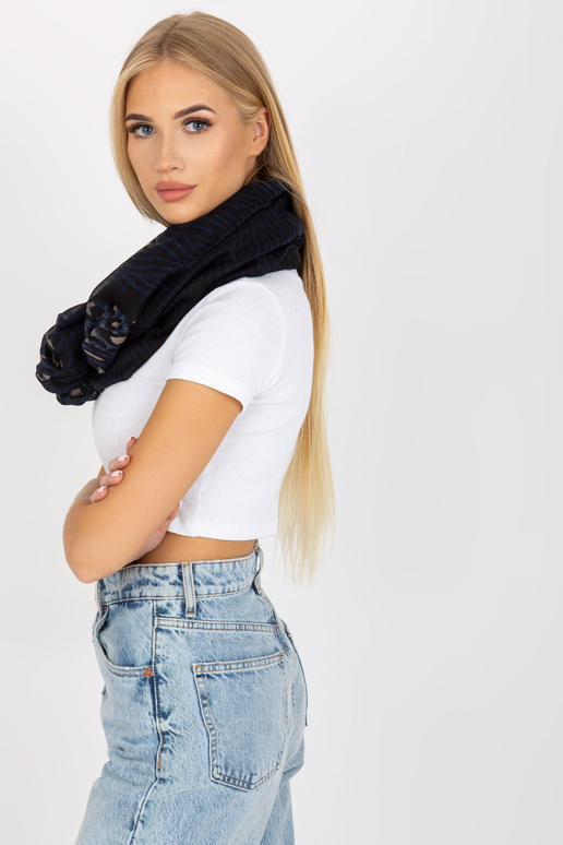 Černomodrý závěsný komín ve zvířecích...