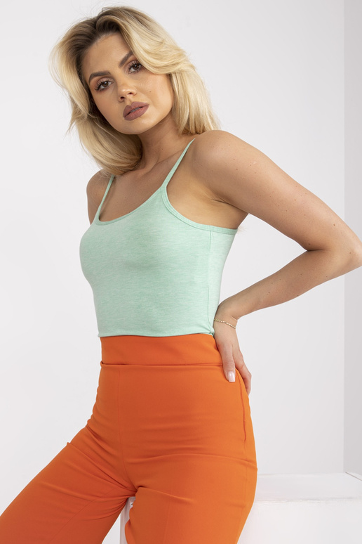 Základní top ze světle zelené... Základní top ze světle zelené...