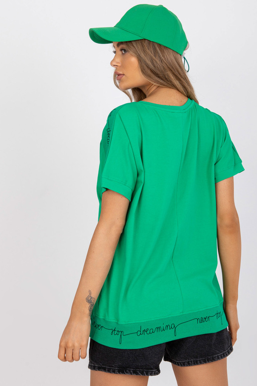 Zelená ležérní halenka s kulatým... Zelená ležérní halenka s kulatým...