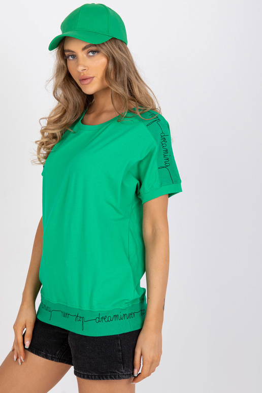 Zelená ležérní halenka s kulatým... Zelená ležérní halenka s kulatým...