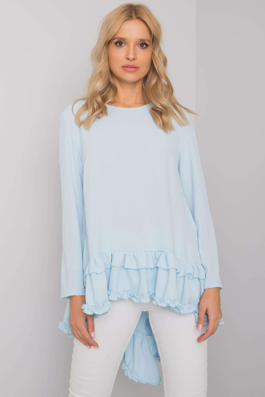 Světle modrá halenka s volánem Tracy...