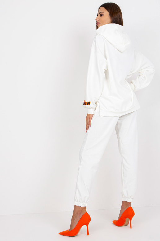 Bílá tepláková souprava s kalhotami s...