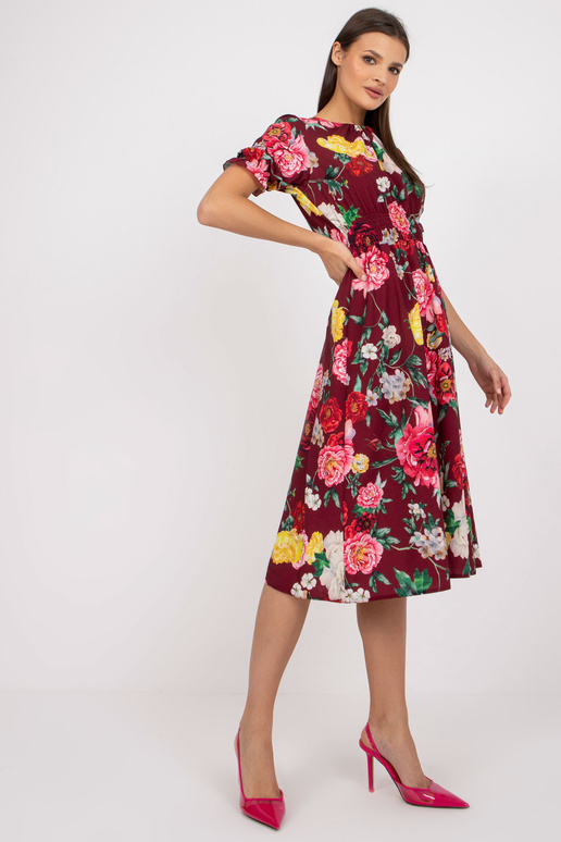 Vínové květinové šaty s midi délkou... Vínové květinové šaty s midi délkou...