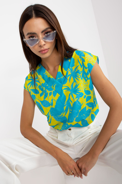 Modrá a žlutá halenka s potiskem a... Modrá a žlutá halenka s potiskem a...