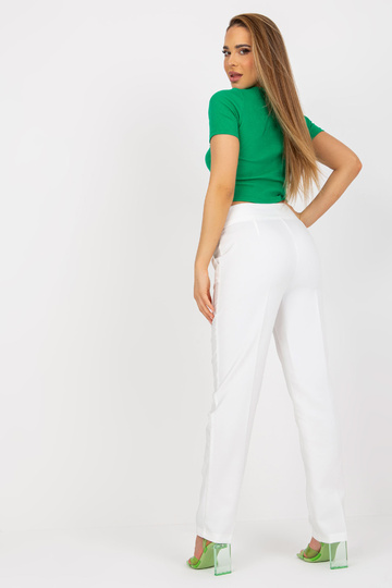 Bílé rovné látkové kalhoty... 2