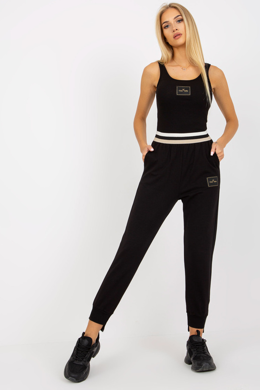 Černé tepláky s kapsami OCH BELLA