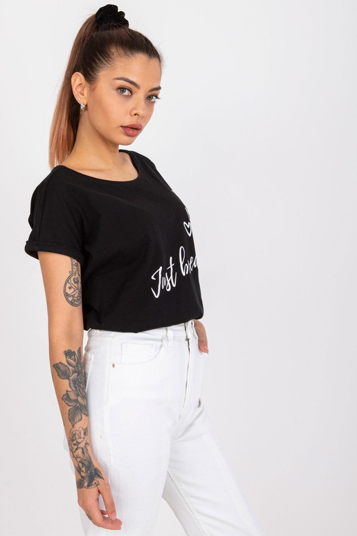 Černé tričko s bavlněným potiskem...