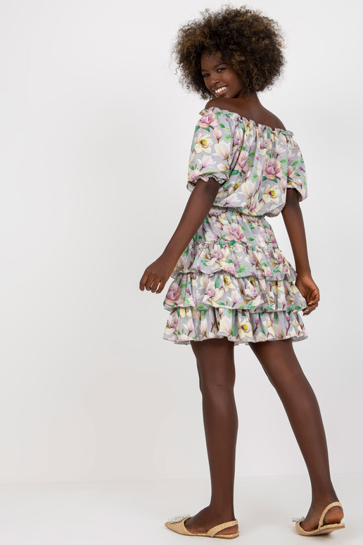 Šedožlutá letní souprava se...