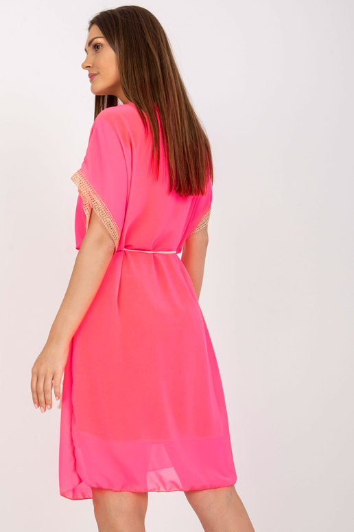 Fluo růžové letní šaty jedné...
