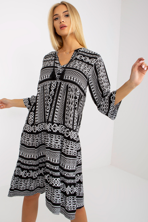 Černé vzorované šaty s volánky a 3/4...