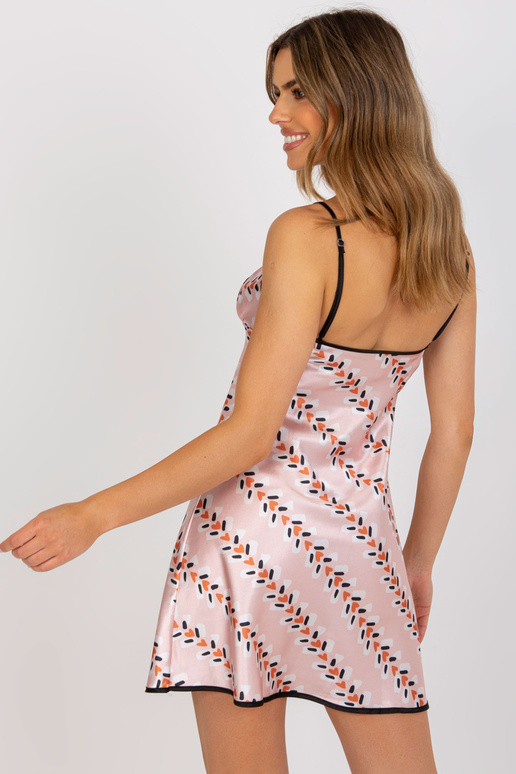 Světle růžová noční košile s ramínky