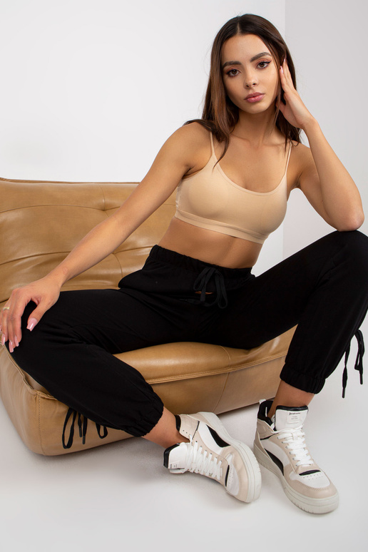 Černé bavlněné tepláky s kapsami