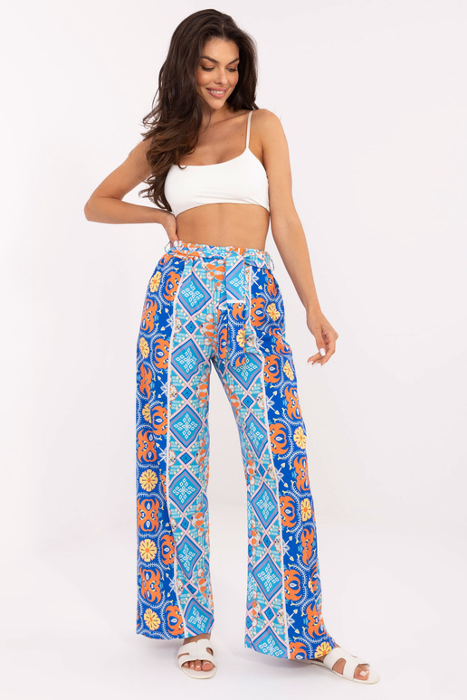 Modré široké kalhoty se vzory látek Modré široké kalhoty se vzory látek