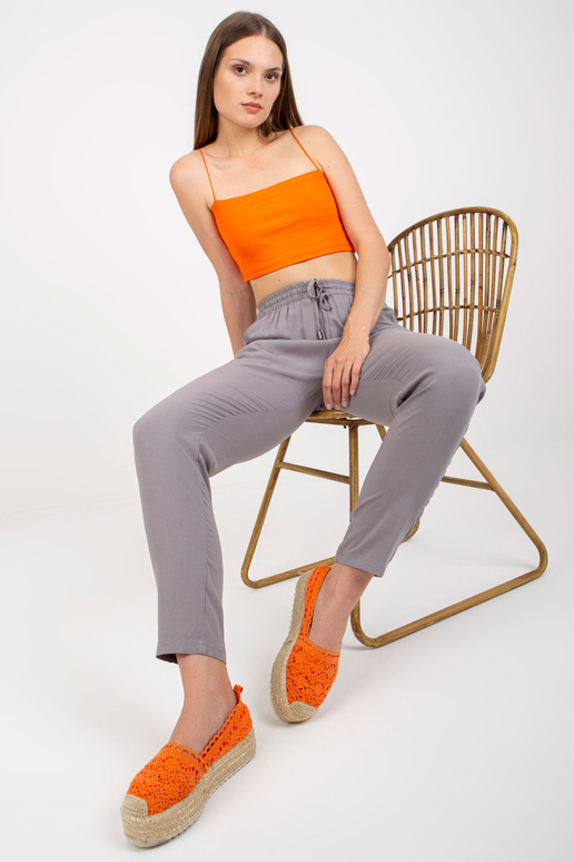 Šedé kalhoty z rovné látky na léto...