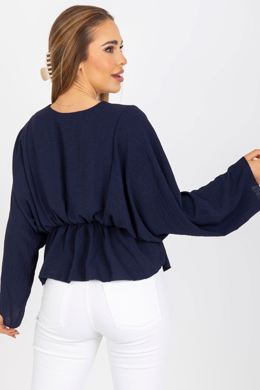 Námořnická modrá halenka jedné...