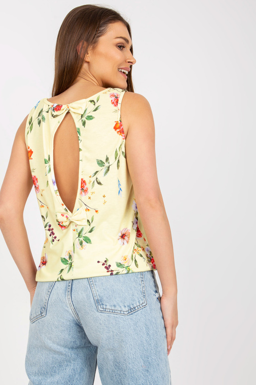 Světle žlutý vzorovaný top s...