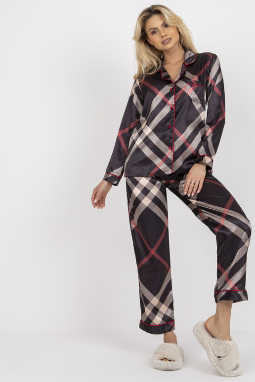 Černé pyžamo z umělého saténu s...