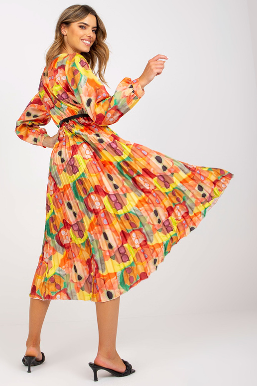 Oranžové skládané šaty s barevnými vzory