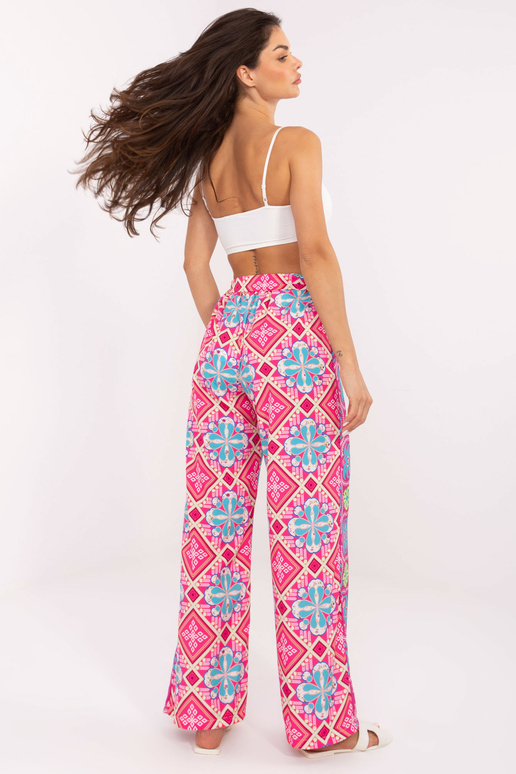 Růžové široké kalhoty s potiskem Růžové široké kalhoty s potiskem