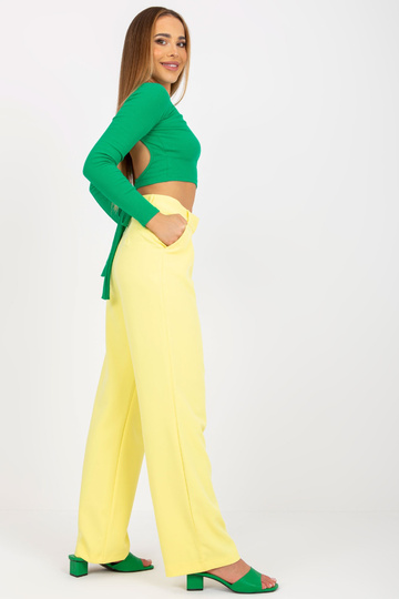 Světle žluté látkové...