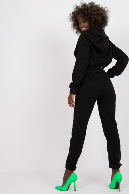 Černá tepláková souprava s kapsami Neele