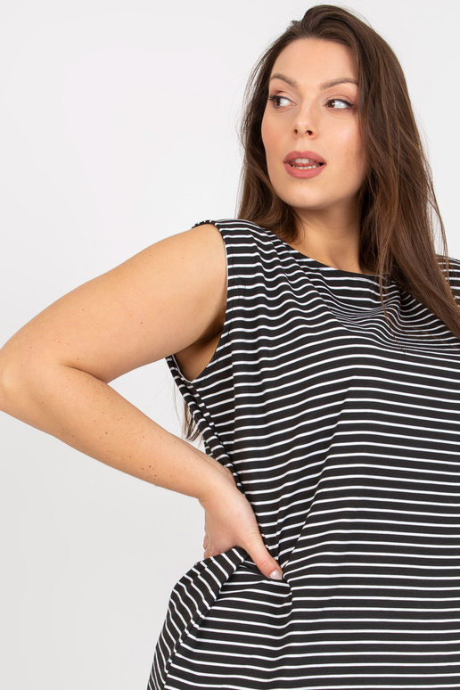 Černobílý top bez rukávů plus velikosti