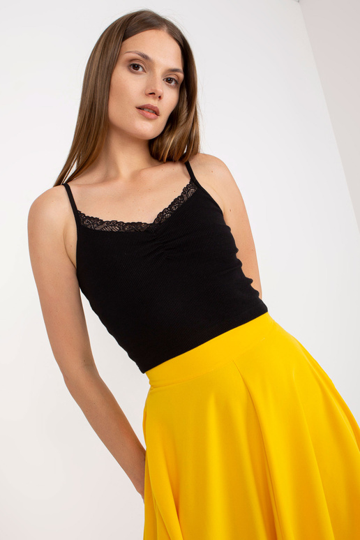 Černý krátký top basic v proužcích...