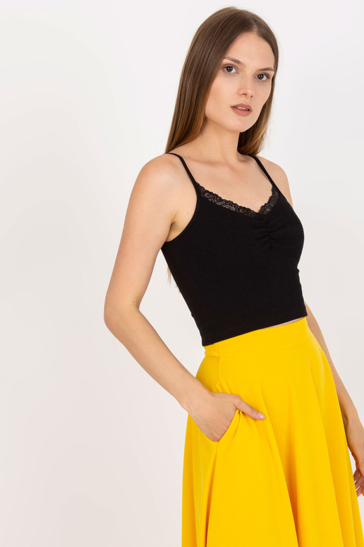 Černý krátký top basic v proužcích...