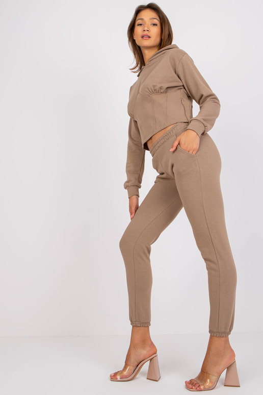 Béžová tepláková souprava s kalhotami...