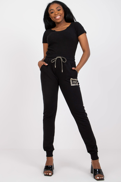 Černé dámské tepláky slim střihu s...