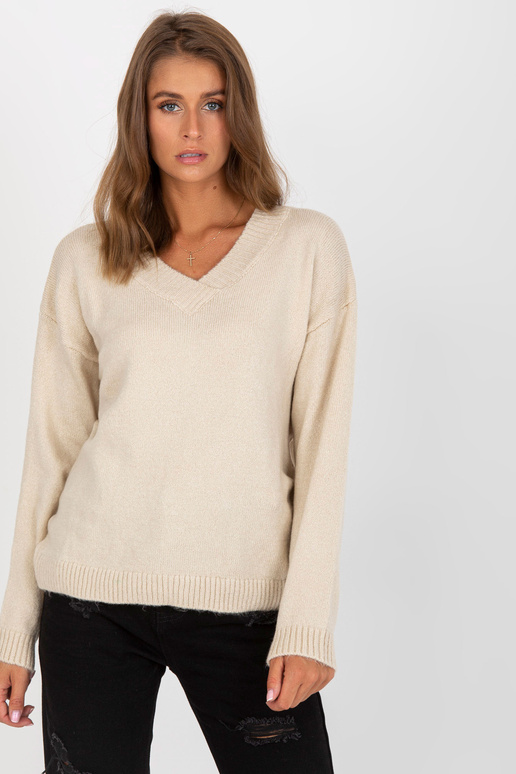 Béžový klasický svetr s výstřihem do...