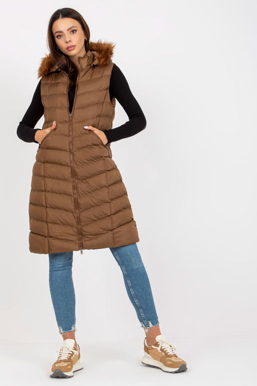 Hnědá prošívaná vesta s kapsami RUE...