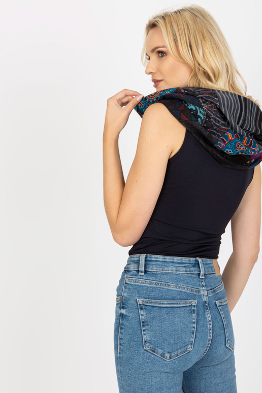 Schwarzer Schlingenkamin s viskózou