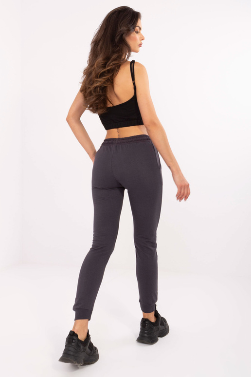 Grafitové basic tepláky s kapsami Grafitové basic tepláky s kapsami