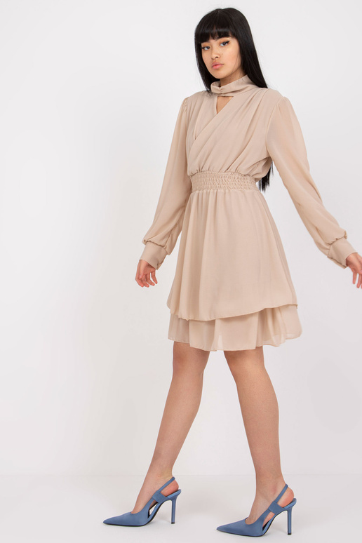 Béžové vzdušné koktejlové šaty s mini... Béžové vzdušné koktejlové šaty s mini...