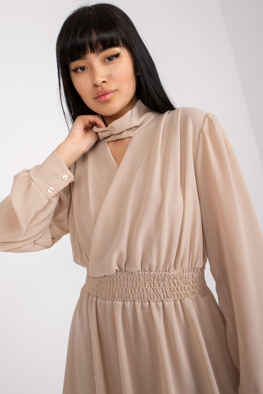 Béžové vzdušné koktejlové šaty s mini... Béžové vzdušné koktejlové šaty s mini...