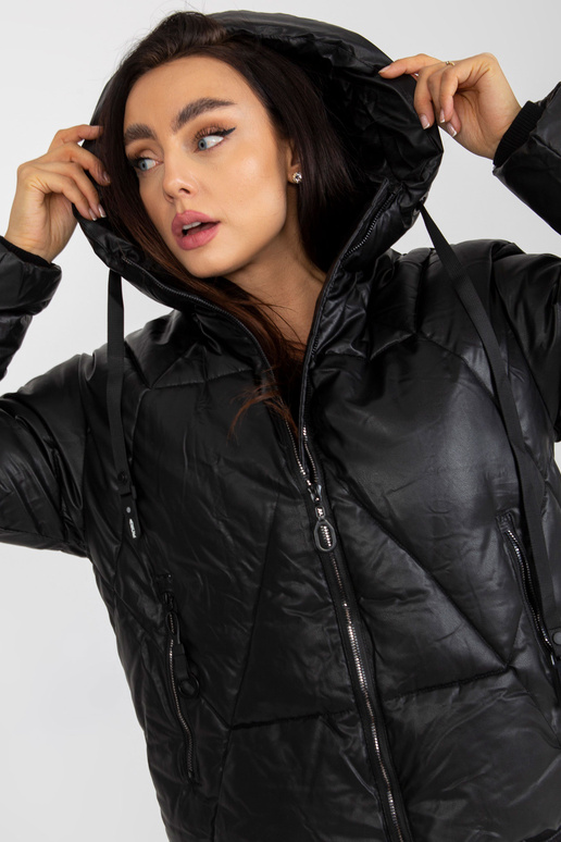 Černá zimní péřová bunda z umělé kůže