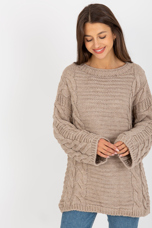 Béžový svetr s copánky a širokými...