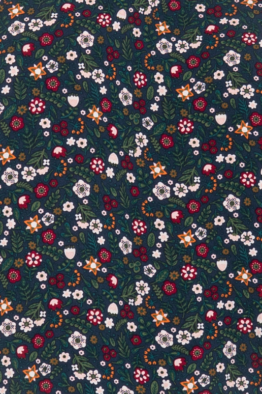 Tmavě modrá dámská halenka s květinami Tmavě modrá dámská halenka s květinami