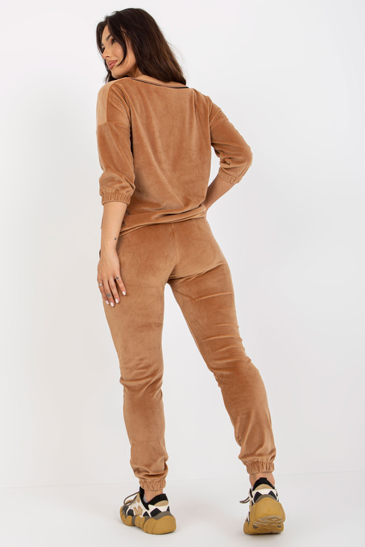 Velurový dvoudílný set Camel s 3/4...