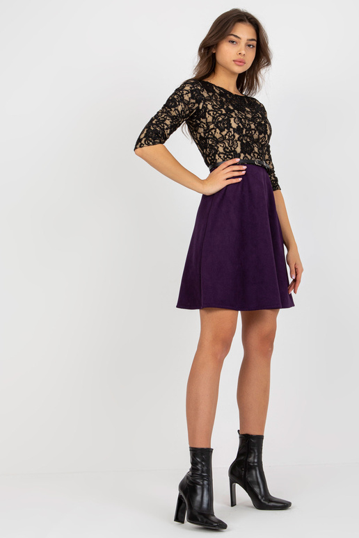 Černé a tmavě fialové koktejlové šaty...