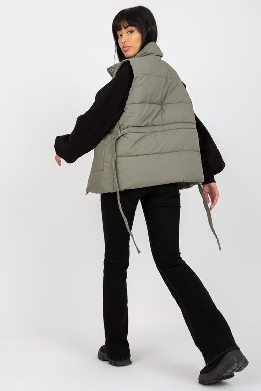 Khaki péřová vesta s vázáním a kapsami Khaki péřová vesta s vázáním a kapsami