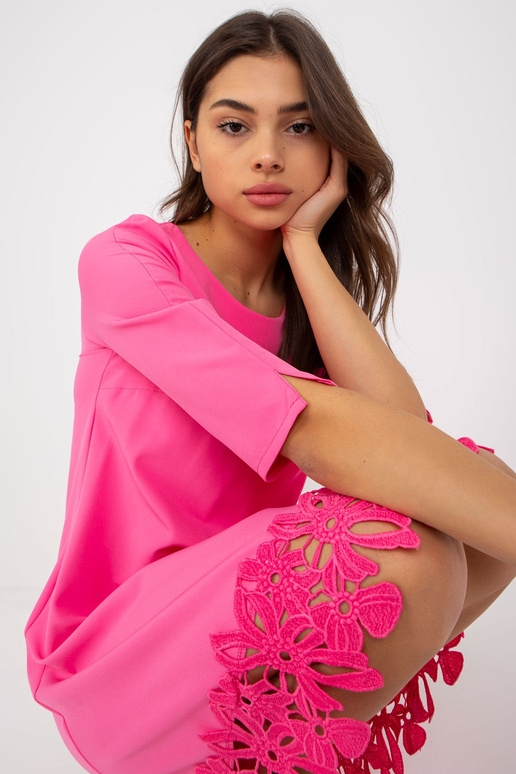 Růžové asymetrické koktejlové šaty s...