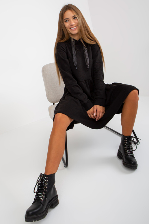 Černé rozevláté mikinové šaty s...